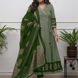 KOTRONS Chevron Embroidered Anagrakha Kurta With Trousers & Dupatta-24