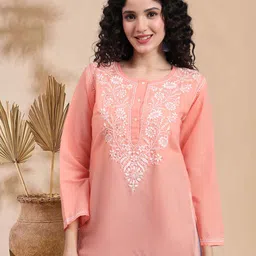 PARAMOUNT CHIKAN Women Ethnic Motifs Embroidered Chikankari Kurti-55