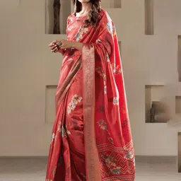 DIVASTRI Floral Printed Zari Saree-image-20