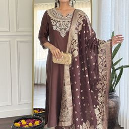 SRILICA Women Woven Design Embroidered Kurta with Trousers & Dupatta-18