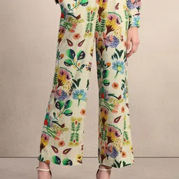 Vero Moda Women Floral Printed Straight Fit High-Rise Trousers-picture-35