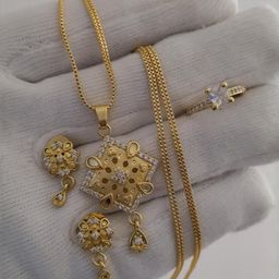 niva fashion Women Gold Plated Pendant & Earrings Set-image-2