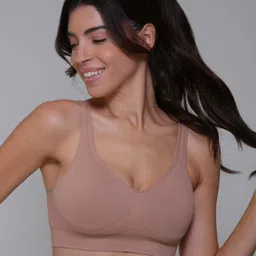 Underneat Full Coverage Lightly Padded Bra image 3