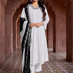 DIVASTRI Women Ethnic Motifs Embroidered Regular Thread Work Kurta with Trousers & With Dupatta-picture-8