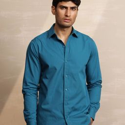 Uncluttered Closet Essential Spread Collar Cotton Standard Fit Shirt-picture-28