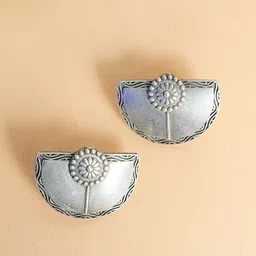 VIRAASI Contemporary Studs Earrings-34