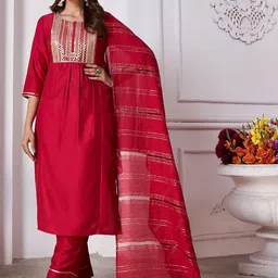 DIVASTRI Yoke Design Sequinned Straight Kurta With Trouser And Dupatta image 5