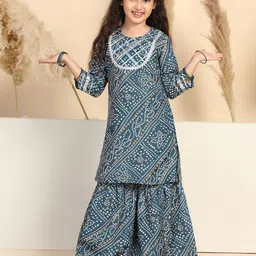 Sangria Girls Grey Bandhani Printed Cotton Blend Straight Kurta With Sharara-image-49