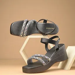 CLOG LONDON Women Embellished Wedge Sandals-99