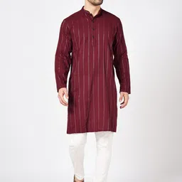 indus route by Pantaloons Men Sequinned Kurta-image-66