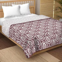 Anadhika Maroon Floral AC Room Double Bed Dohar-picture-29