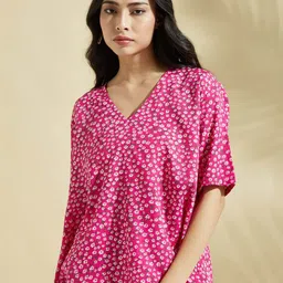 CORSICA Women Floral Print V-Neck Crepe Top-33