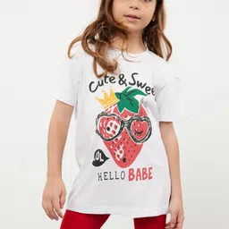 Trendyol Girls Graphic Printed Round Neck Relaxed Fit Cotton T-shirt-picture-27