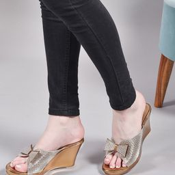 Action Embellished Open Toe Wedges With Bows-14