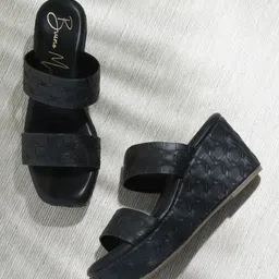 Bruno Manetti Textured Wedge Heels-19