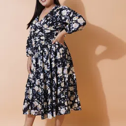 U&F Beyond Plus Size Floral Printed Georgette Fit & Flare Midi Dress image 3