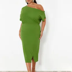 Trendyol Plus Size Off-Shoulder Extended Sleeves Sheath Midi Dress-image-27