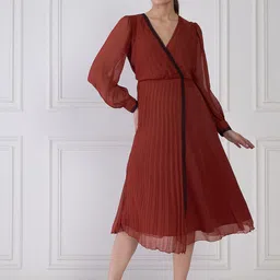 Antheaa Elit V-Neck Lace-Up Puff Sleeves Midi Fit and Flare Dress-image-42