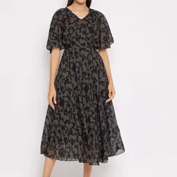 HELLO DESIGN Printed V-Neck Fit & Flare Midi Dress-image-25