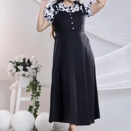 Women Black Dungaree-image-17