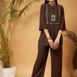 Shae by SASSAFRAS Embroidered Mandarin Collar A-Line Kurti With Palazzo-picture-48