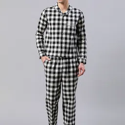 HOUSE OF S Men Checked Night Suit-image-28
