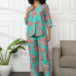 Bannos Swagger Green Abstract Printed V-Neck Top & Pyjama-image-12