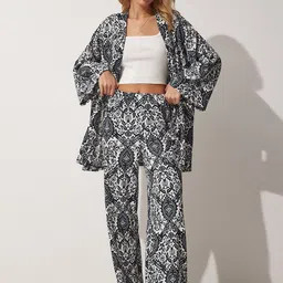 Happiness istanbul Printed Crop Top With Palazzo & Shrug-34