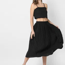 Campus Sutra Shoulder Straps Crop Top With Skirt-image-36