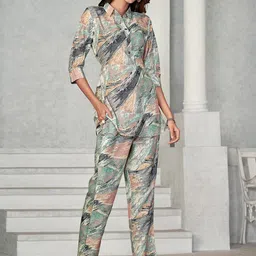 NAINVISH Abstract Printed Top & Trouser-picture-12