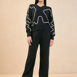 SALT ATTIRE Printed V-Neck Sweatshirt With Trousers-picture-36