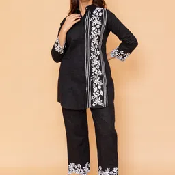 HOUSE OF KARI Embroidered Tunic With Trousers Ethnic Co-Ords-picture-18