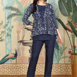 Ishin Printed Sleeveless Top & Jacket With Trousers-image-62