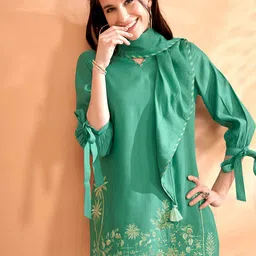 Anouk Embroidered Three Quarter Sleeve Tunic Top & Trouser Co-Ords-picture-6