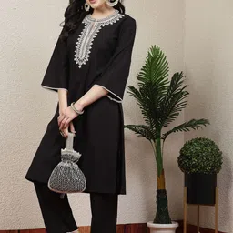 Nayam By Lakshita Ethnic Motifs Yoke Design Regular Thread Work Kurta with Palazzos image 4