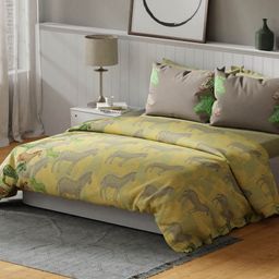 United Colors of Benetton Yellow & Green Pure Cotton King Bedsheet with 2 Pillow Covers-image-53