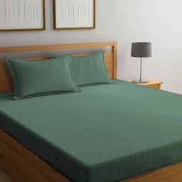 KLOTTHE Green Striped 300 TC King Bedsheet with 2 Pillow Covers-27