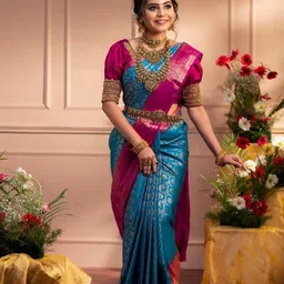 zilvira Woven Kanjivaram Jacquard, Art Silk Saree-picture-1