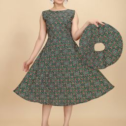 Women Fit and Flare Green Below Knee Dress-image-82