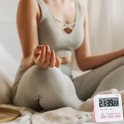lellow Digital Pink Clock image 2