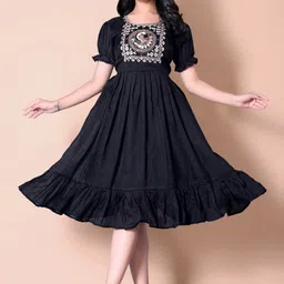 nautiful Women Fit and Flare Black Below Knee Dress-picture-8