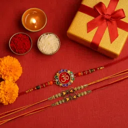 trends on wall Designer TRK1 Mauli Thread Rakhi Set image 4