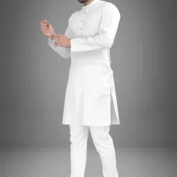 Men Solid Cotton Blend Straight Kurta-image-10