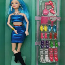 Retro-Style Doll Equipped with All the Extras-image-93