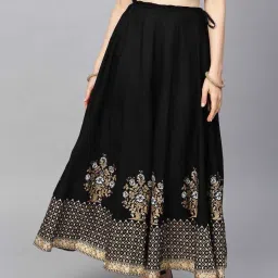 Women Floral Print Regular Black Skirt-image-4