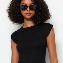 Trendyol Round Neck Cap Sleeves Top-42