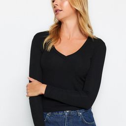 Trendyol V Neck Regular Top-picture-13