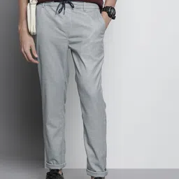 The Indian Garage Co Men Checked Trousers-picture-4