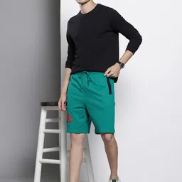 The Indian Garage Co Men Bugs Bunny Printed Loose Fit Shorts-picture-7