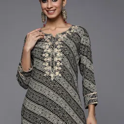 Varanga Women Black & Beige Bandhani Printed Indie Prints Kurta-26